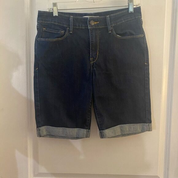 Levi’s Denim Shorts Sz 8 - Picture 1 of 6